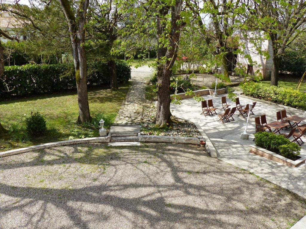 Logis Hotels - Au Colombier Du Touron Brax  Exterior photo