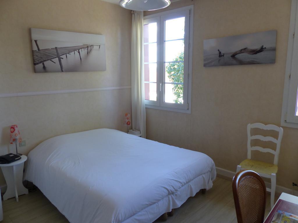 Logis Hotels - Au Colombier Du Touron Brax  Exterior photo