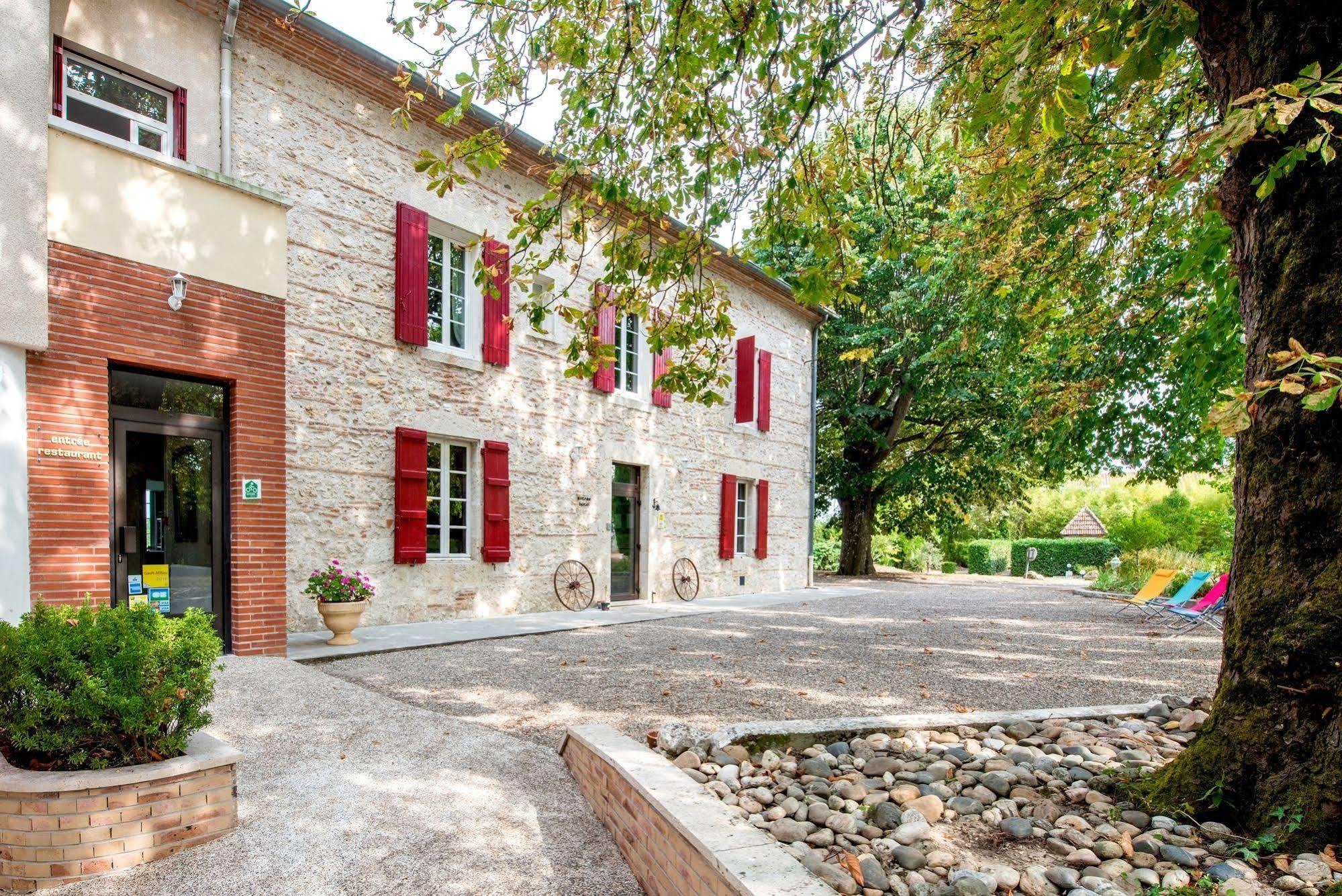 Logis Hotels - Au Colombier Du Touron Brax  Exterior photo